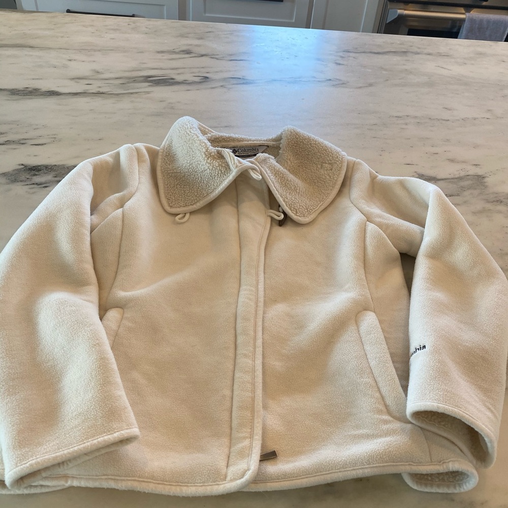 Women’s Columbia fleece jacket